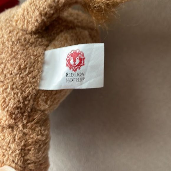 RED LION Hotels lion plushie / stuffed lion - Picture 7 of 7